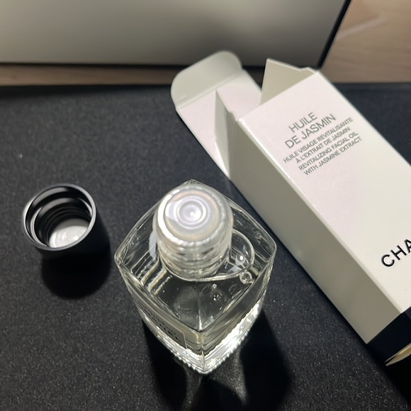 Brand New Huile de Jasmin Chanel - Picture 3 of 6